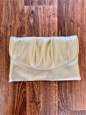 Elegant Metallic Gold Women’s Clutch - Soft Pleated Design
